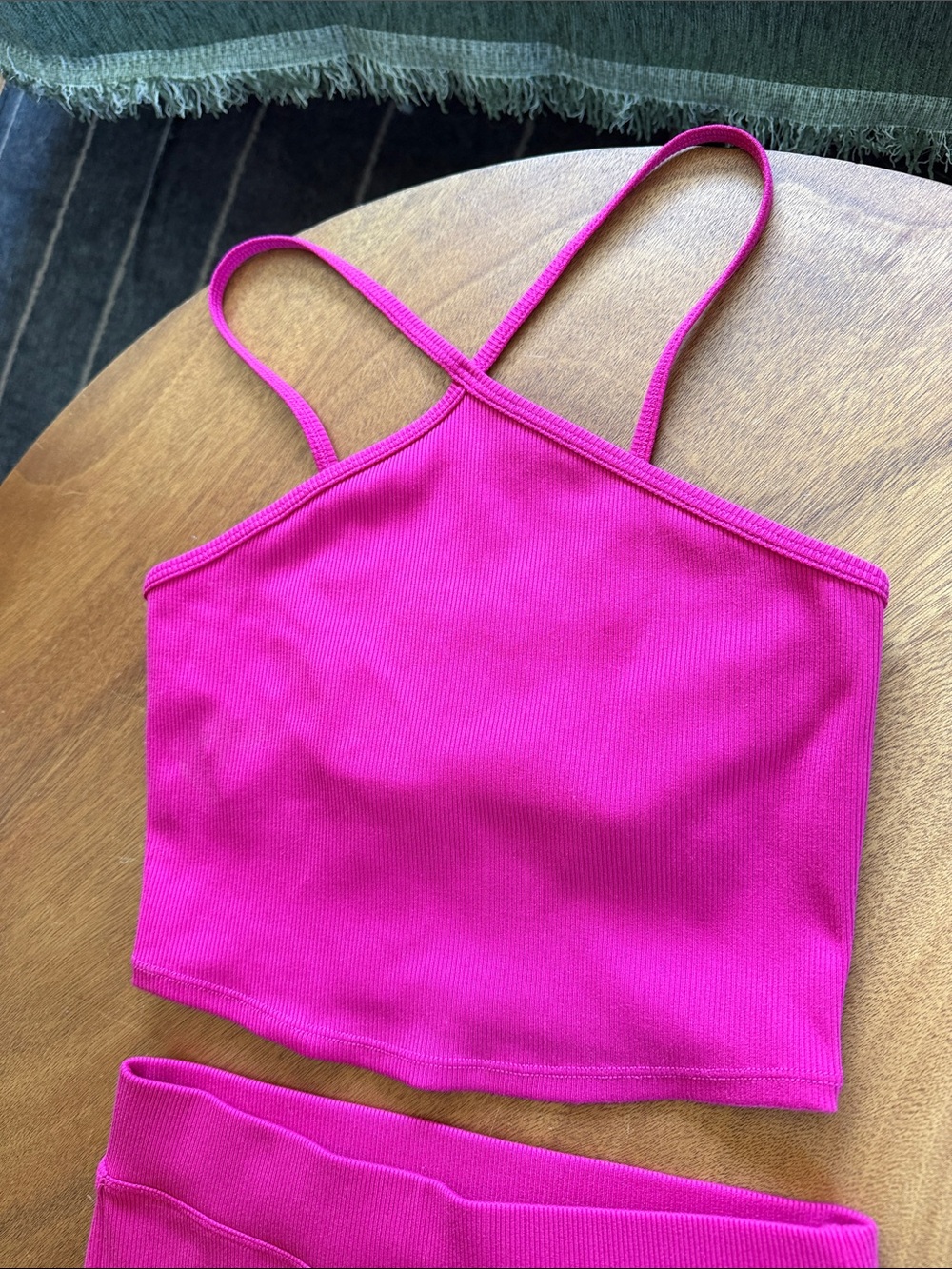 Alo Ribbed Goddess Set - Picture 5 of 9